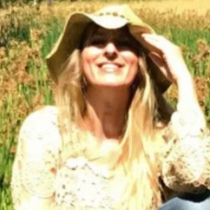 Meet your Posher, Simone